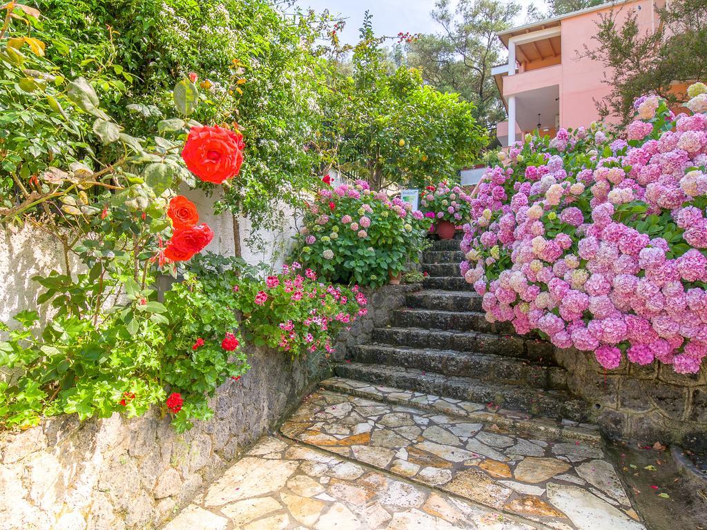 Evergreen Apartments Агиос Гордиос Екстериор снимка
