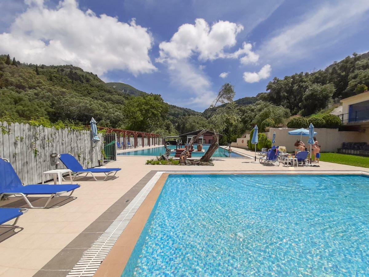 Evergreen Apartments Агиос Гордиос Екстериор снимка